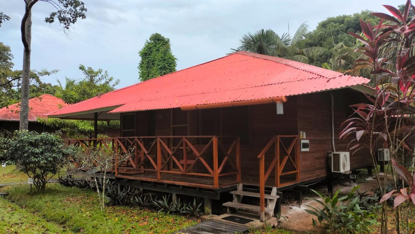 Manish Hotel Ecologico Pucallpa Exterior foto